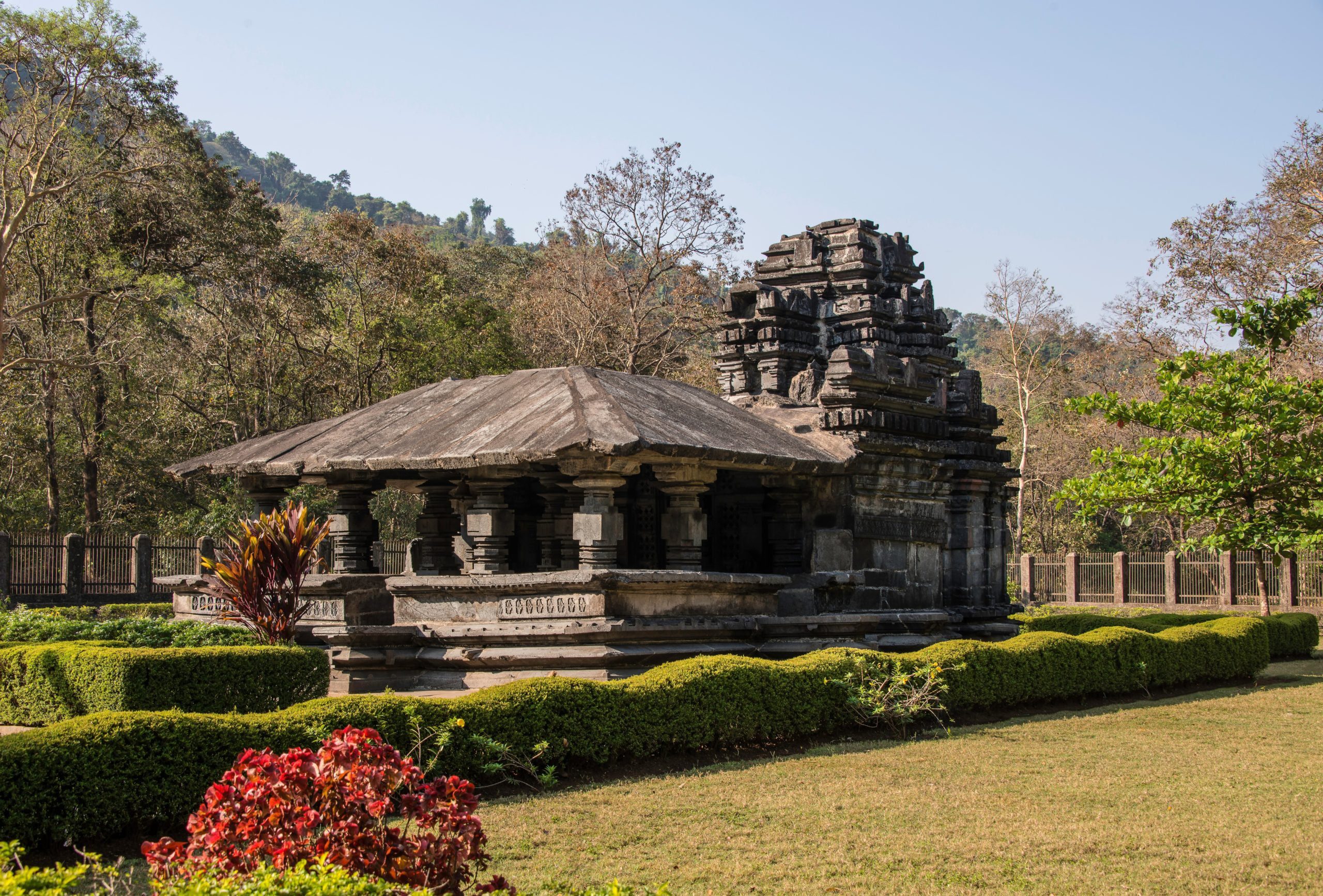 Sri Mahadev Temple Tambdisurla